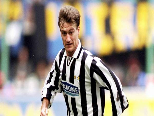Didier Deschamps là tiền vệ Juventus nổi bật
