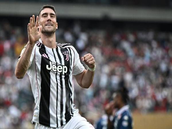 Đôi nét về sự nghiệp của Dusan Vlahovic