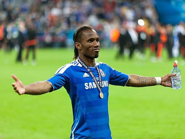 Huyền thoại châu Phi Drogba
