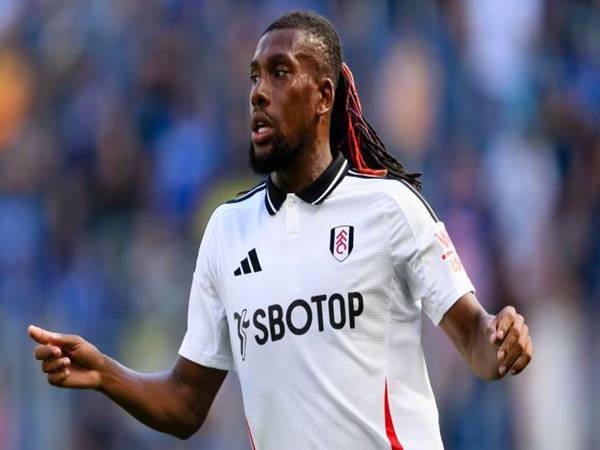 Phong cách chơi bóng nổi bật của Alex Iwobi