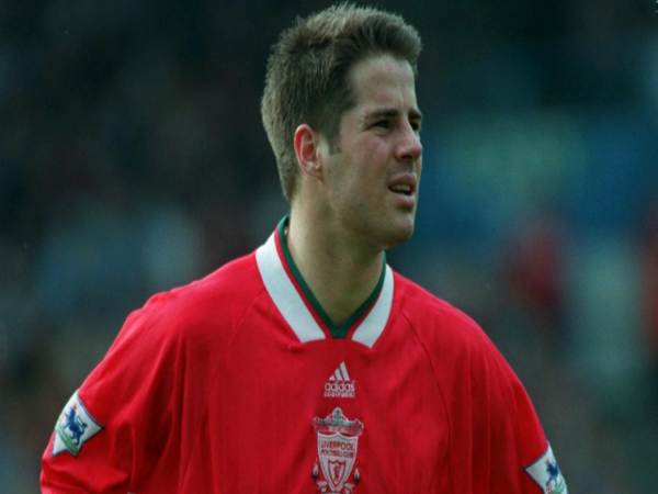 Tiền vệ Jamie Redknapp