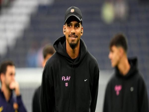 Tin Barcelona: Trận gặp Espanyol có Araujo góp mặt