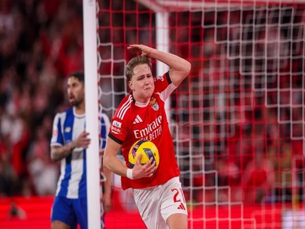 Chuyển nhượng Barca: nhắm trò của Mourinho thay Rashford